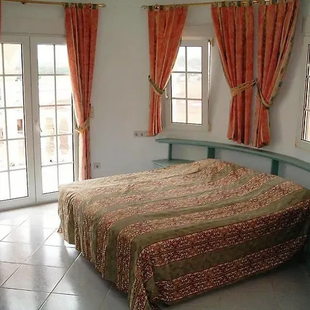 Hotel Caballos 3*