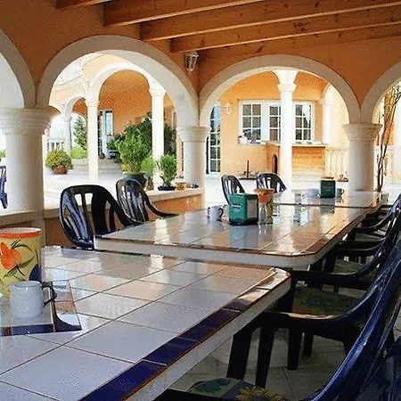 بنسيون لوس كابالوس فندق إلس بوبليتس